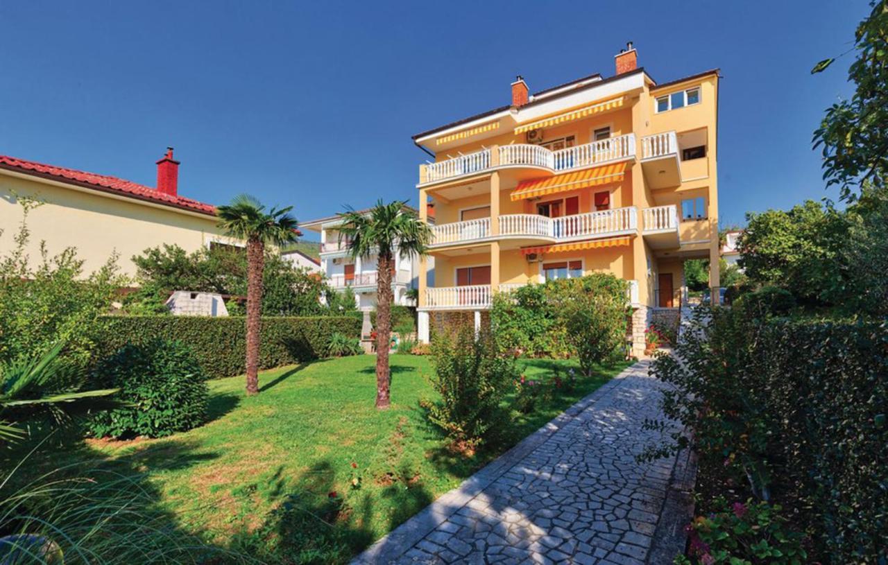 Apartments Antic Selce Exterior photo
